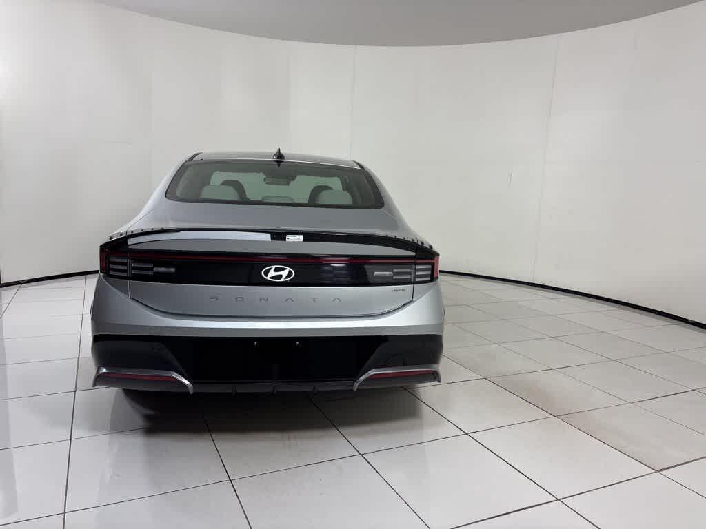 New 2025 Hyundai Sonata Hybrid SEL Sedan