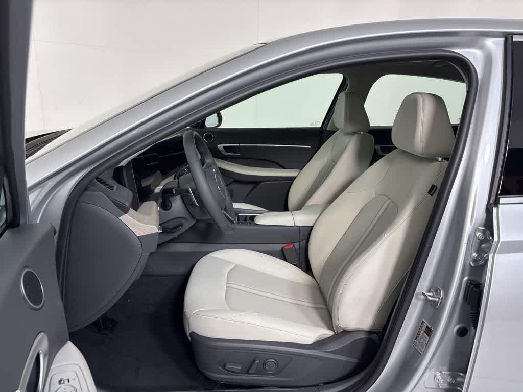 Thumbnail: 2025 Hyundai Sonata - 14