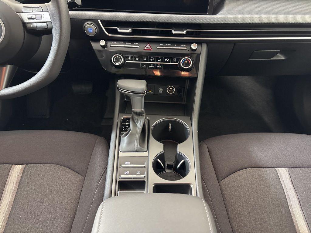 Thumbnail: 2026 Hyundai Sonata - 22