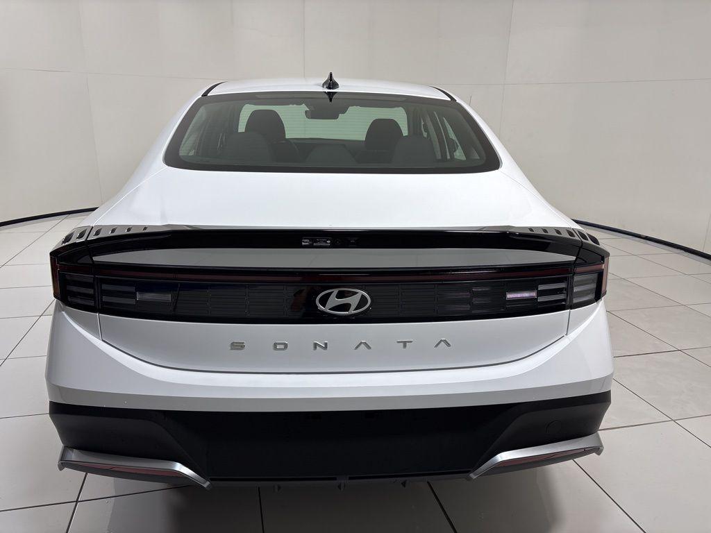 Thumbnail: 2026 Hyundai Sonata - 4