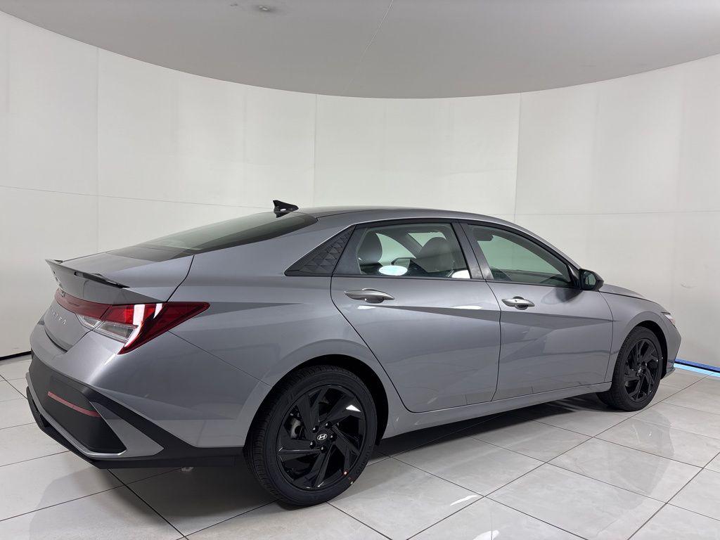 Thumbnail: 2026 Hyundai Elantra - 5