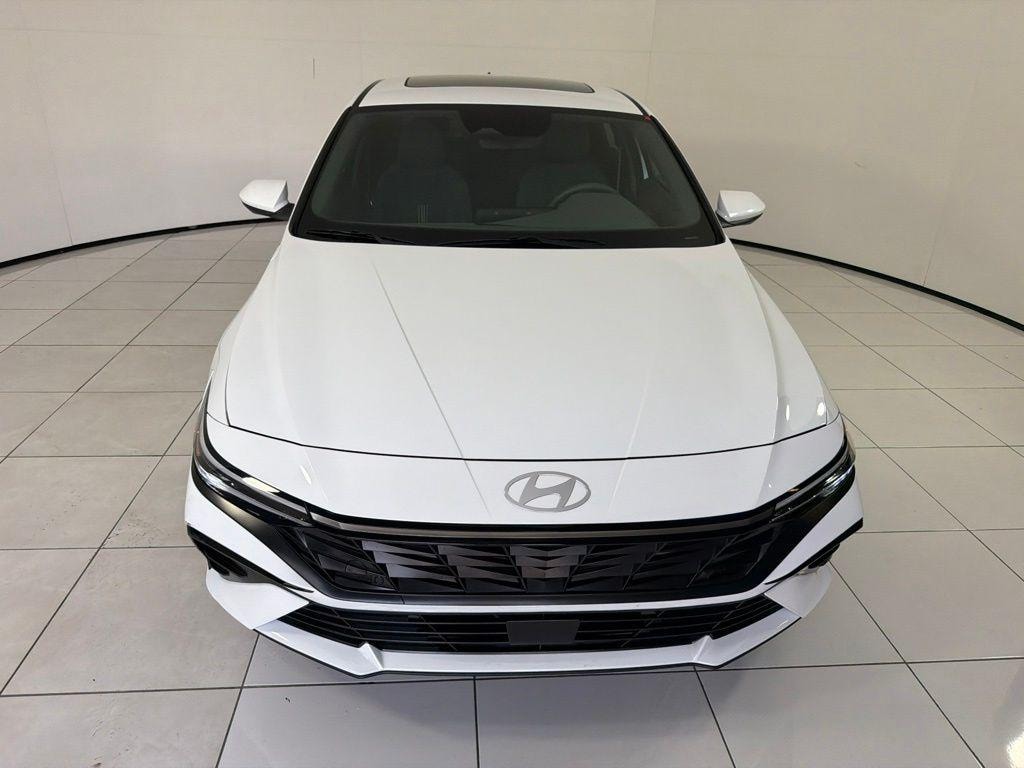Certified 2025 Hyundai Elantra SEL Convenience Sedan