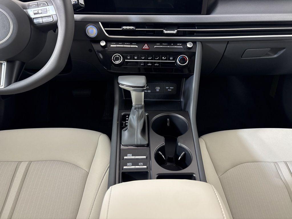 Thumbnail: 2026 Hyundai Sonata - 22