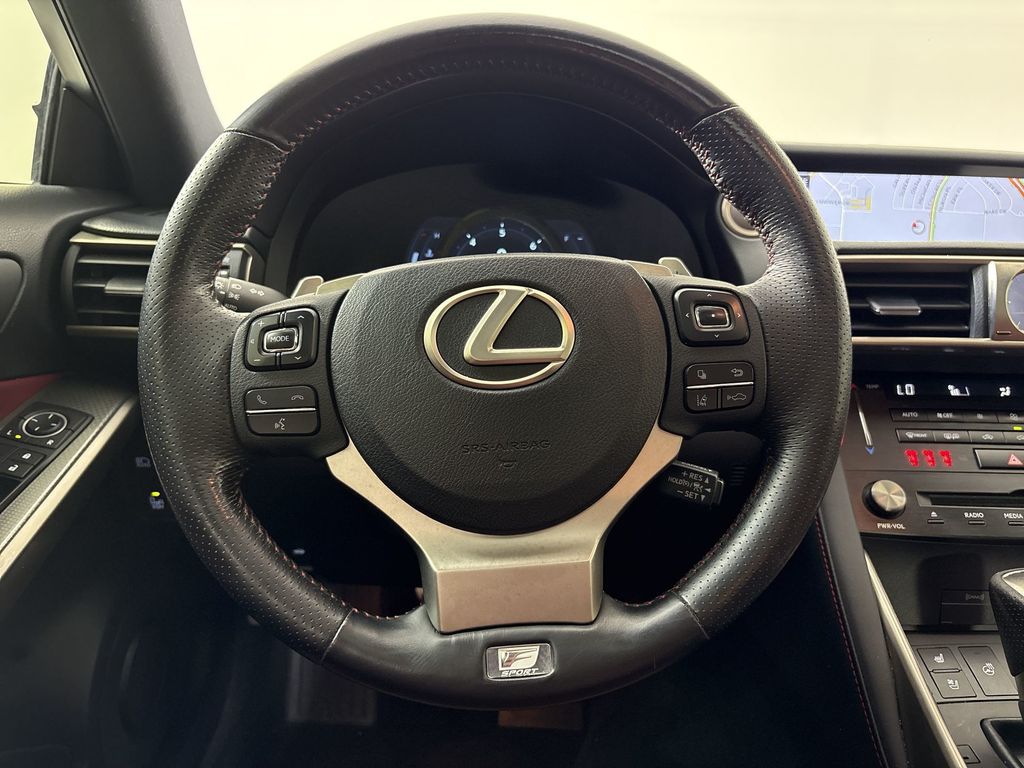 Thumbnail: 2018 Lexus IS - 11
