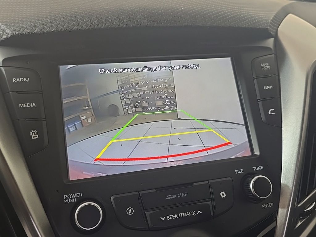 Thumbnail: 2016 Hyundai Veloster - 20