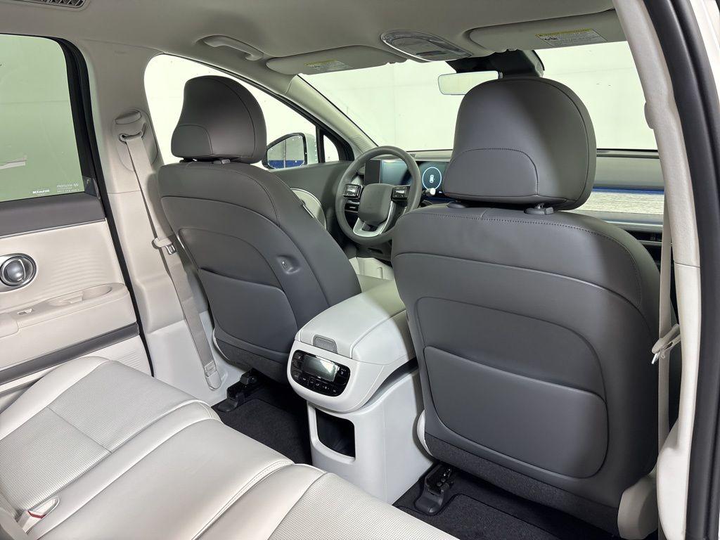 Thumbnail: 2026 Hyundai Ioniq - 17