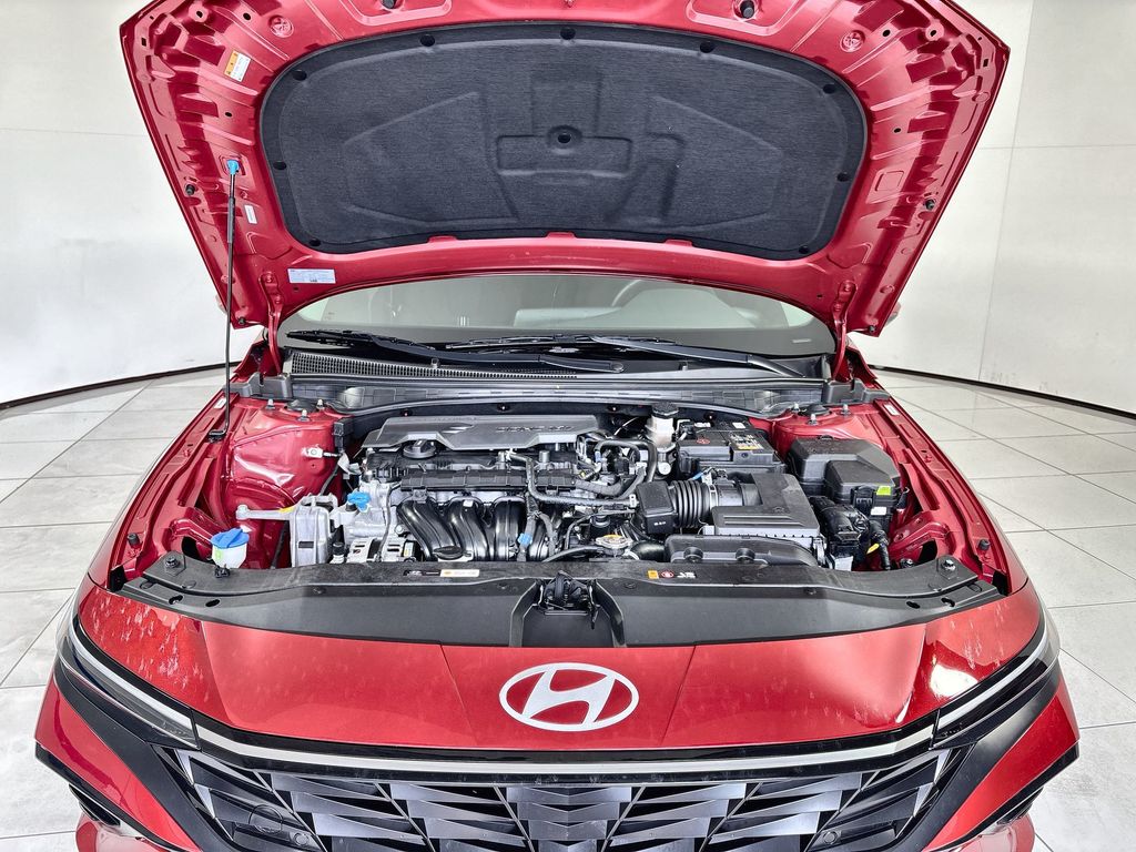 Thumbnail: 2025 Hyundai Elantra - 18