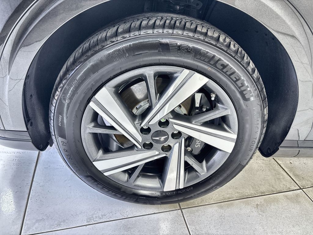 2026 GENESIS GV70 Sport Advanced - Photo 19