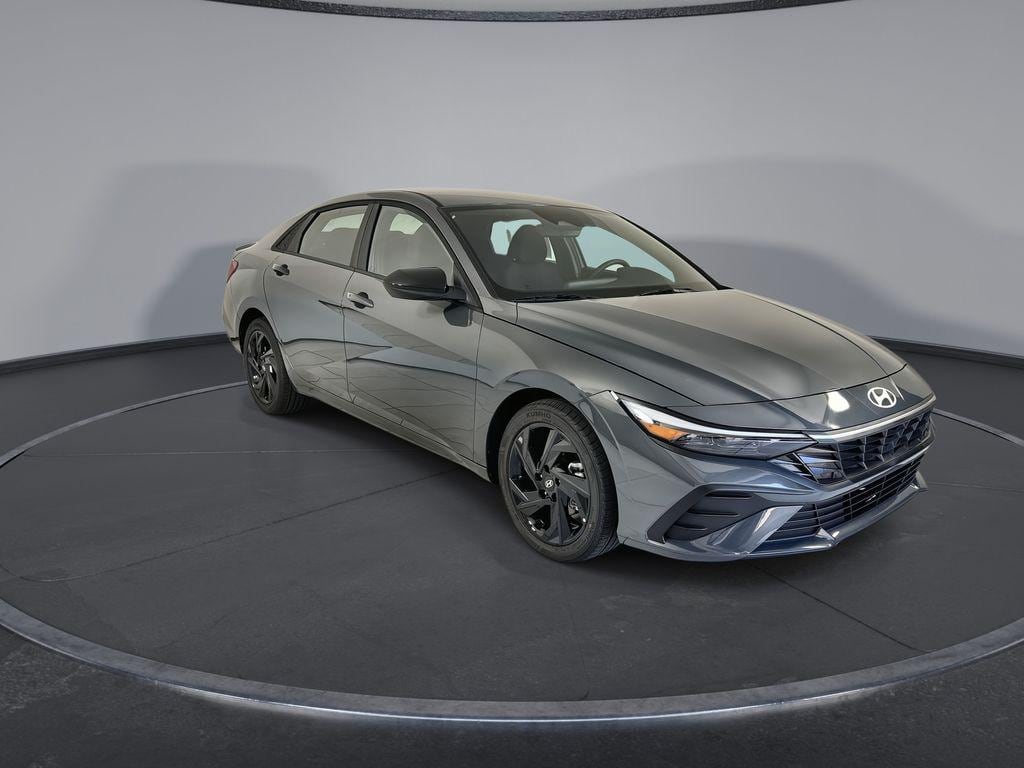 New 2026 Hyundai Elantra SEL Sport Sedan