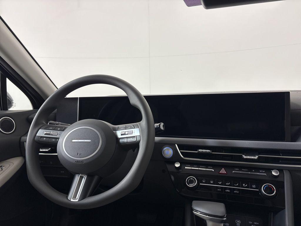 Thumbnail: 2026 Hyundai Sonata - 21