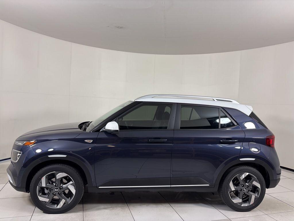New 2026 Hyundai Venue SEL w/Two-Tone Roof SUV