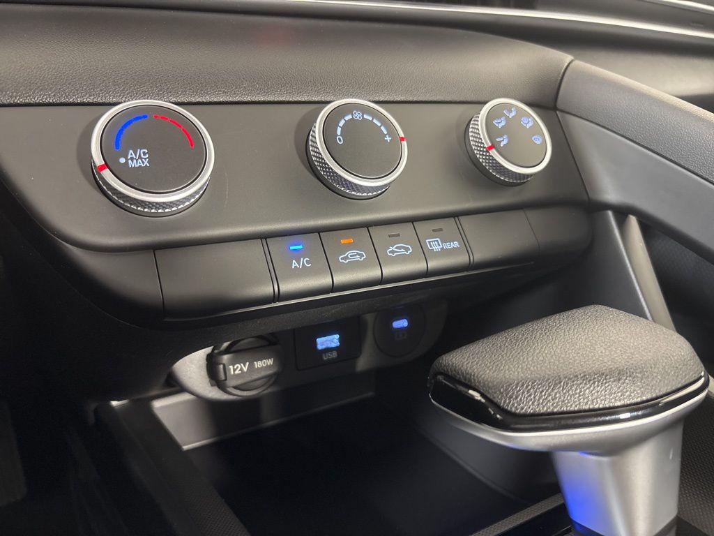 Thumbnail: 2026 Hyundai Elantra - 33