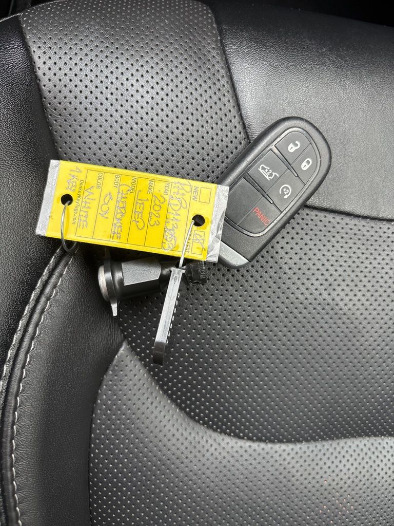 Thumbnail: 2023 Jeep Cherokee - 26