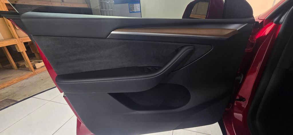 Thumbnail: 2023 Tesla Model Y - 13