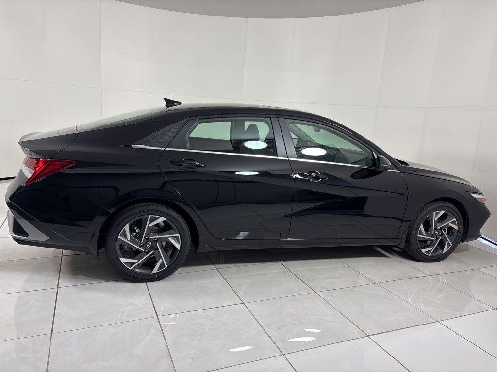 Thumbnail: 2026 Hyundai Elantra - 6