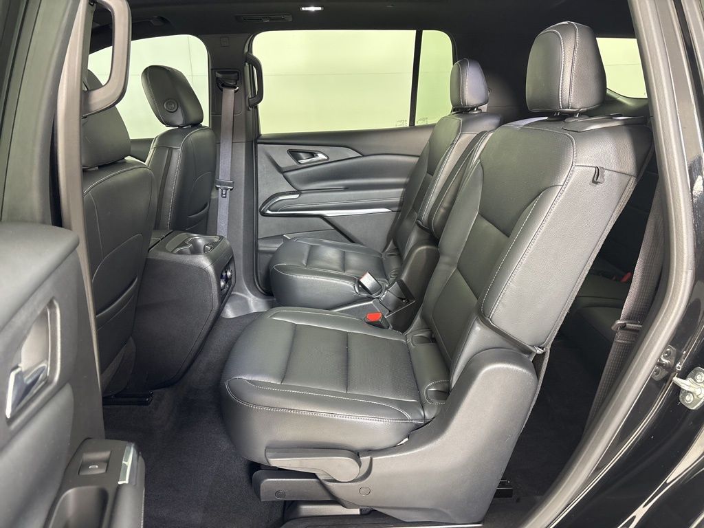 Thumbnail: 2025 Chevrolet Traverse - 19