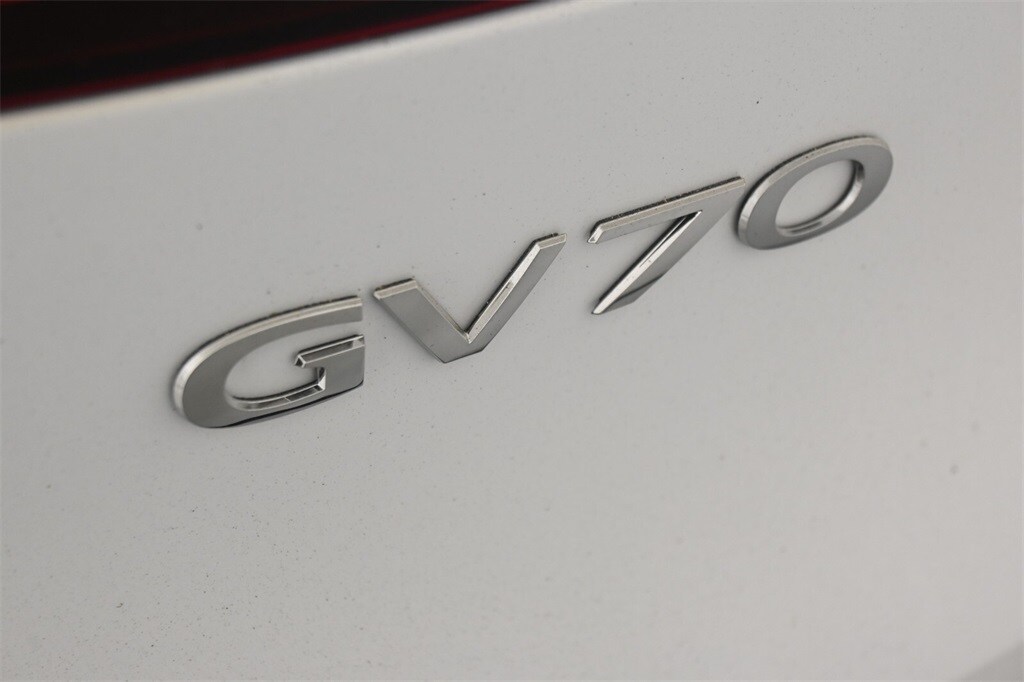 Thumbnail: 2026 Genesis GV70 - 8