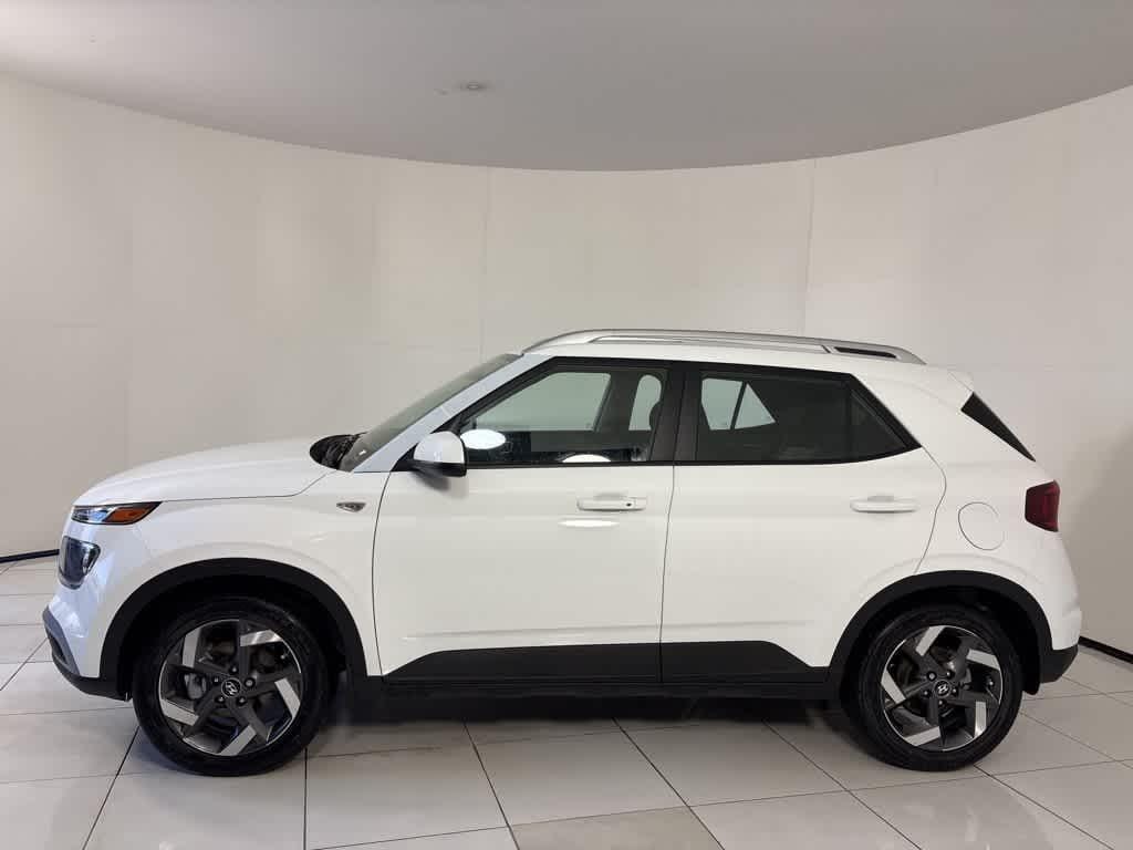 New 2025 Hyundai Venue SEL SUV
