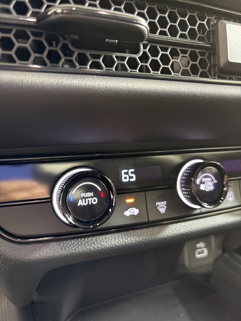 Thumbnail: 2025 Honda HR-V - 21