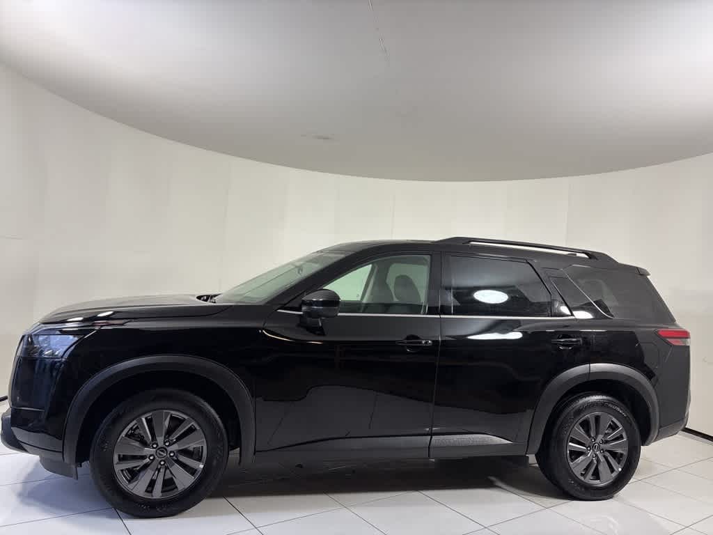 Used 2024 Nissan Pathfinder SV SUV