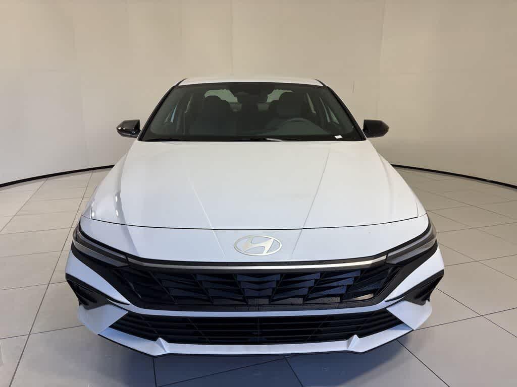 Thumbnail: 2025 Hyundai Elantra - 8