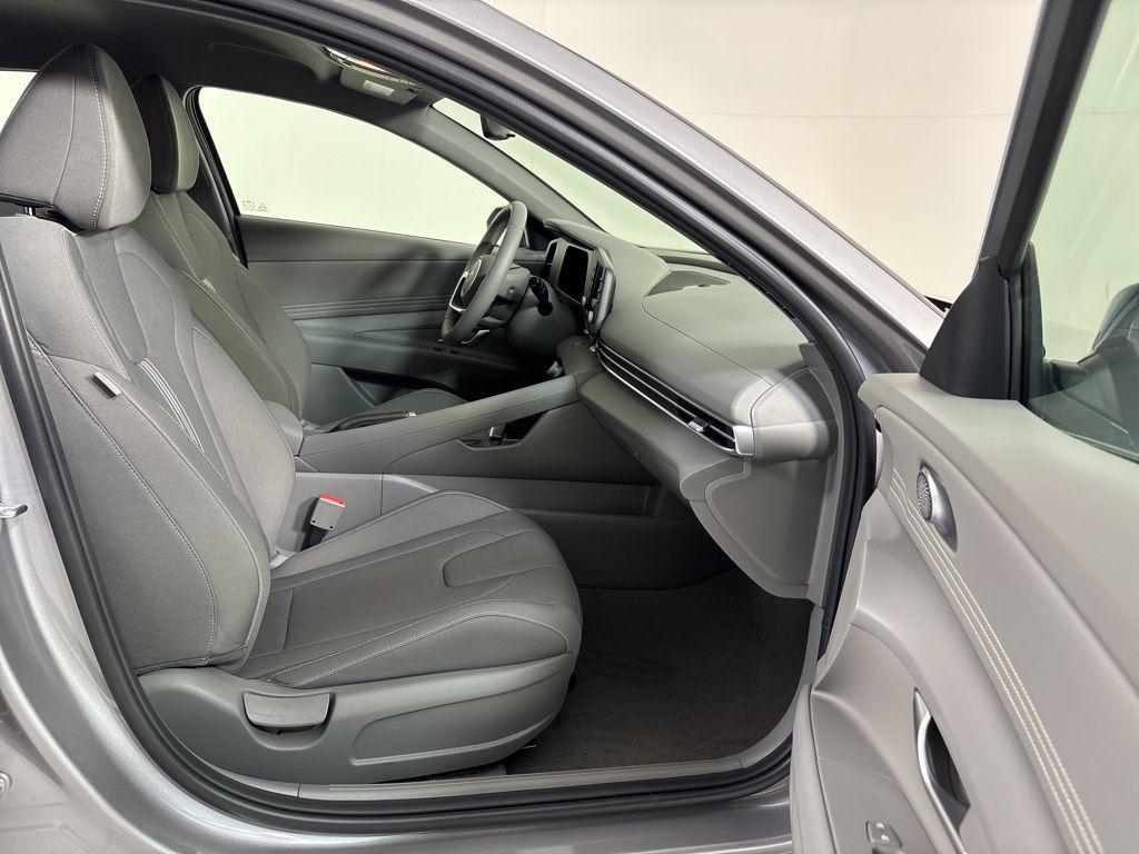 Thumbnail: 2026 Hyundai Elantra - 12