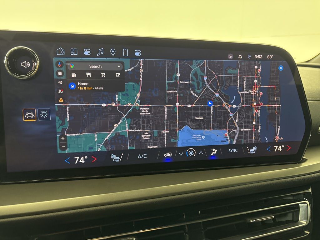 Thumbnail: 2025 Chevrolet Traverse - 35