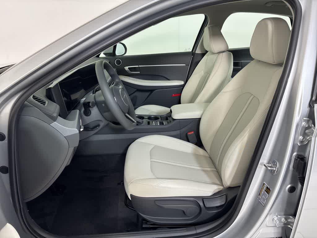 Thumbnail: 2025 Hyundai Sonata - 13