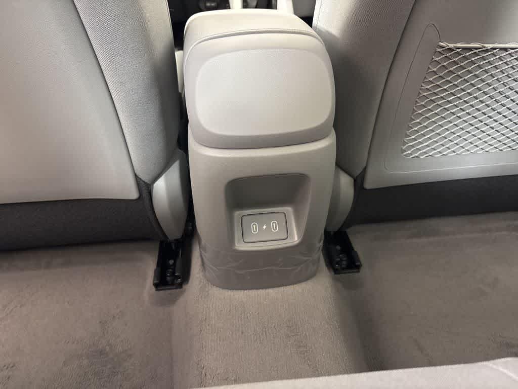 Thumbnail: 2025 Hyundai Elantra - 22