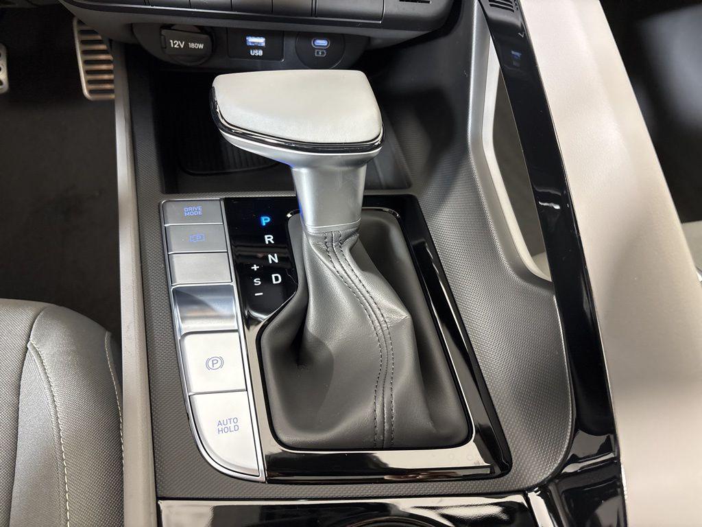 Thumbnail: 2026 Hyundai Elantra - 27