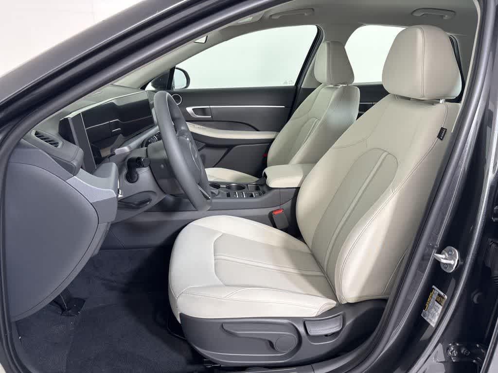 Thumbnail: 2025 Hyundai Sonata - 14