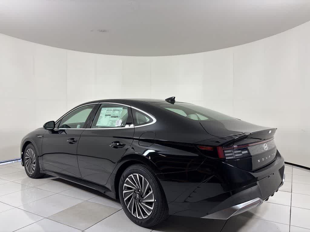 Thumbnail: 2025 Hyundai Sonata - 3