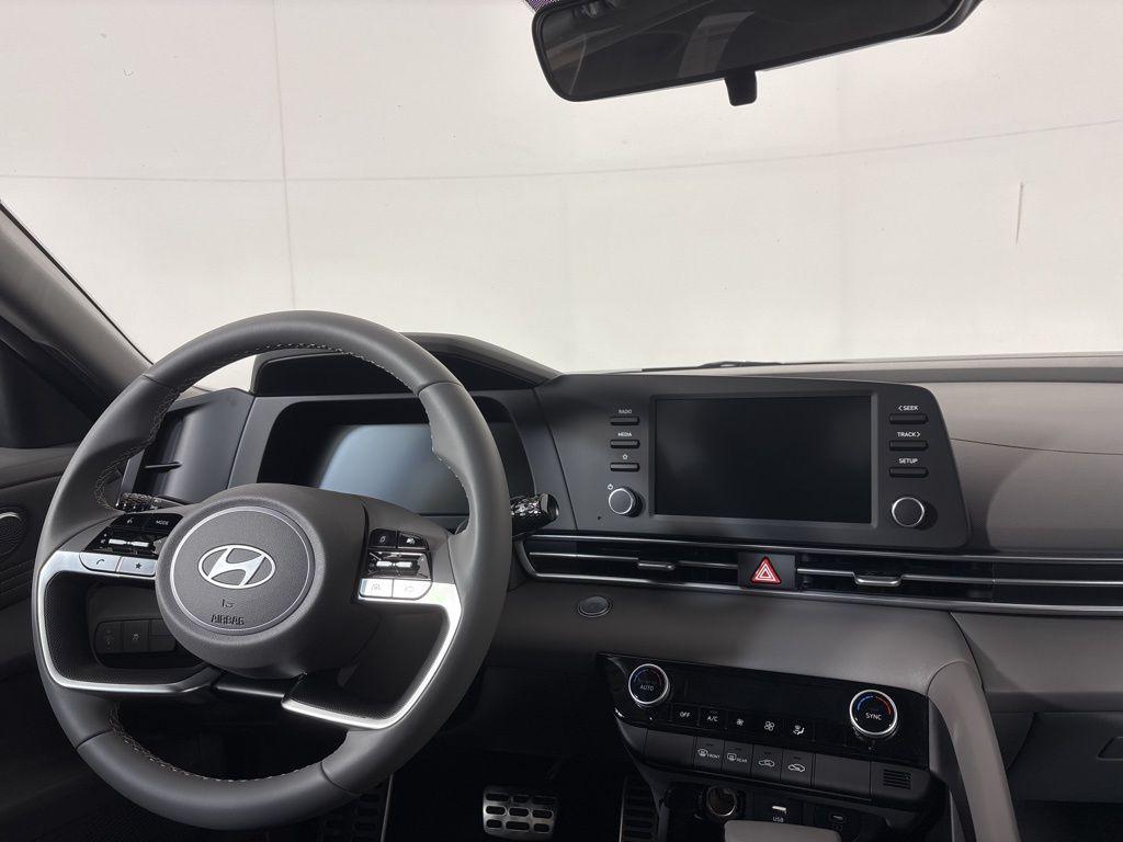 Thumbnail: 2026 Hyundai Elantra - 21