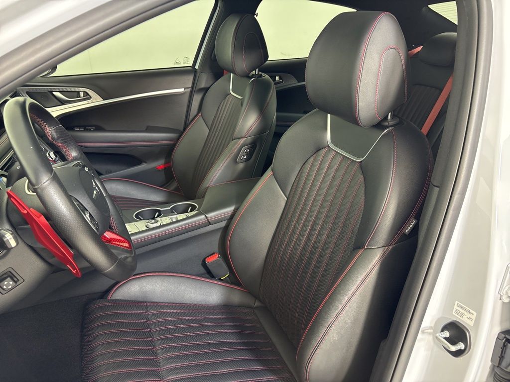 Thumbnail: 2023 Genesis G70 - 15