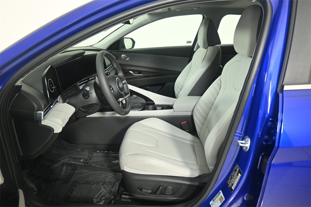 Thumbnail: 2025 Hyundai Elantra - 12