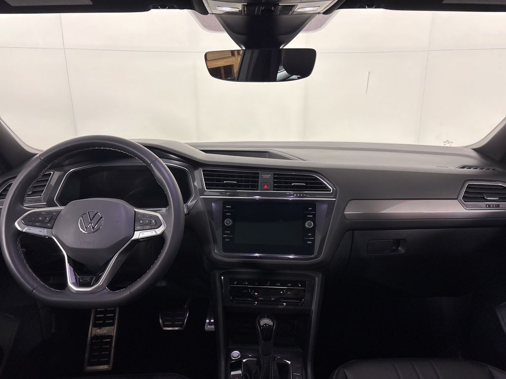 Thumbnail: 2023 Volkswagen Tiguan - 20