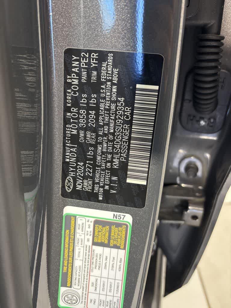 Thumbnail: 2025 Hyundai Elantra - 10