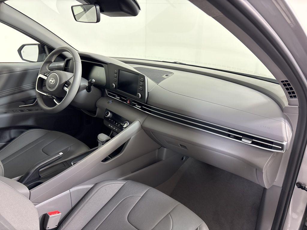 Thumbnail: 2026 Hyundai Elantra - 13