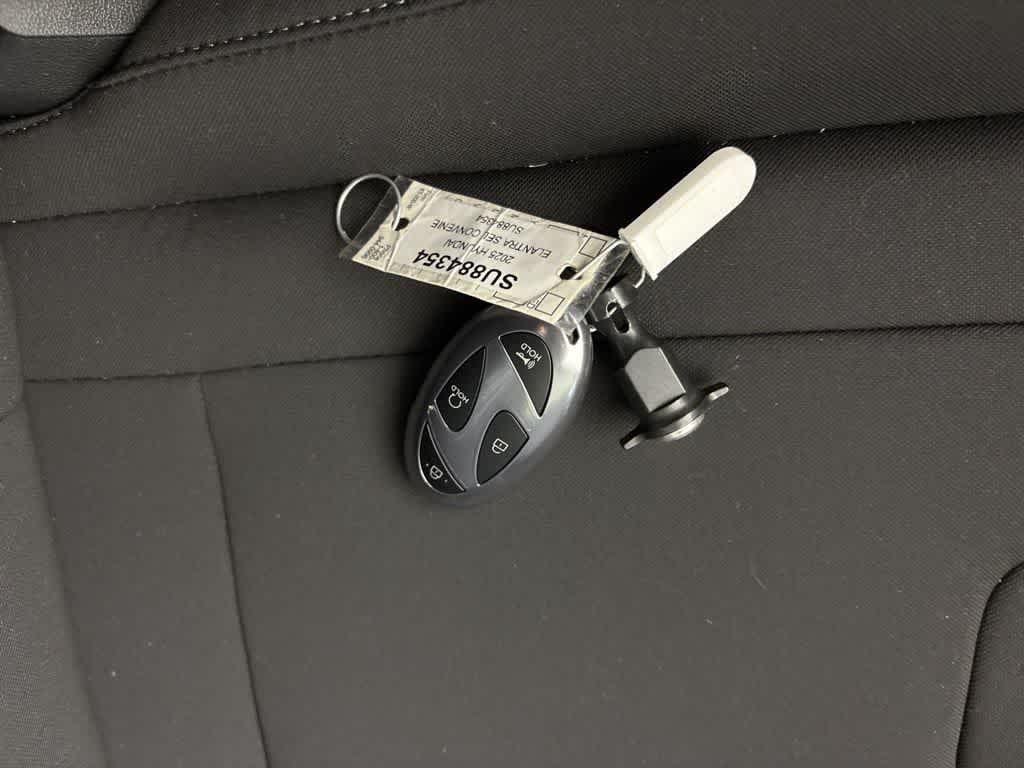 Thumbnail: 2025 Hyundai Elantra - 29