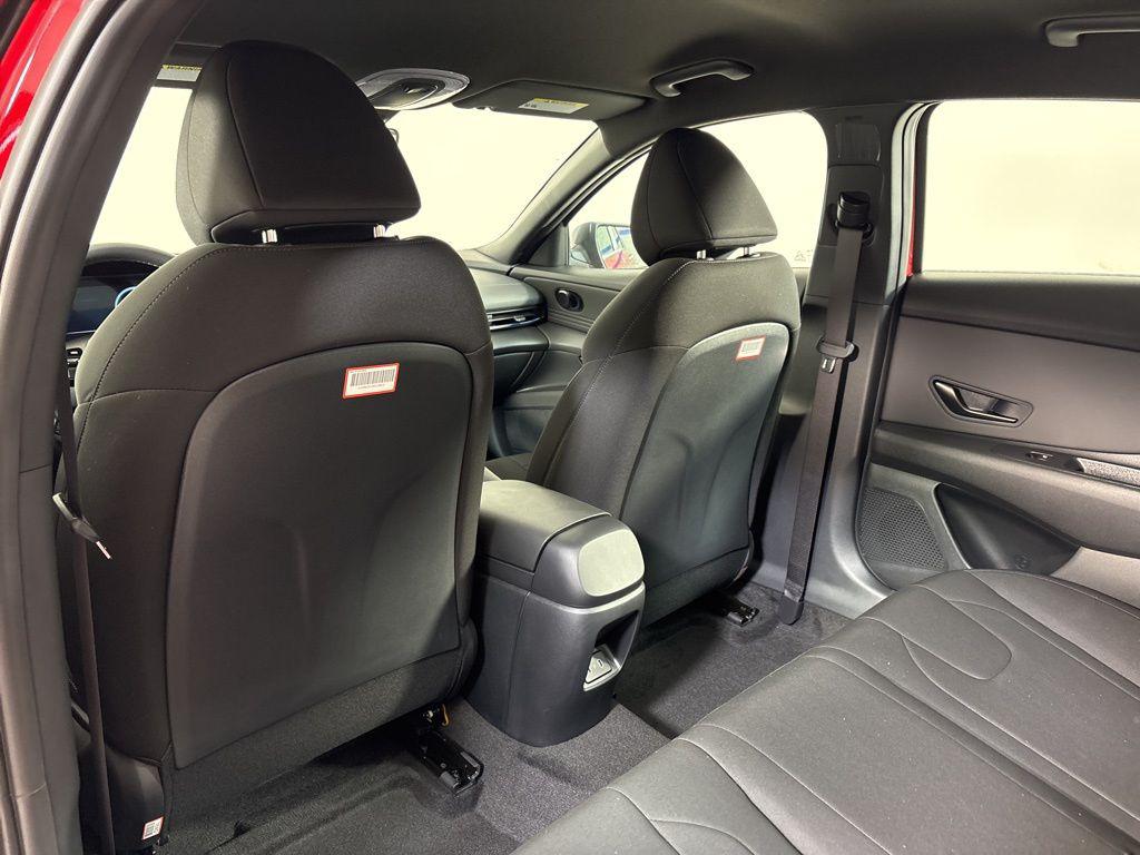 Thumbnail: 2025 Hyundai Elantra - 17