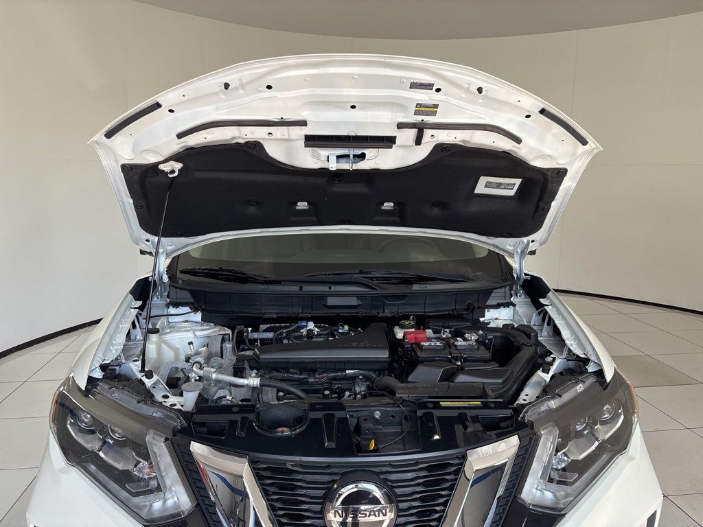Thumbnail: 2018 Nissan Rogue - 13