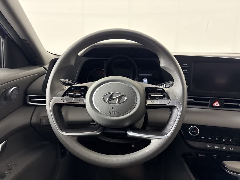 Thumbnail: 2023 Hyundai Elantra - 16