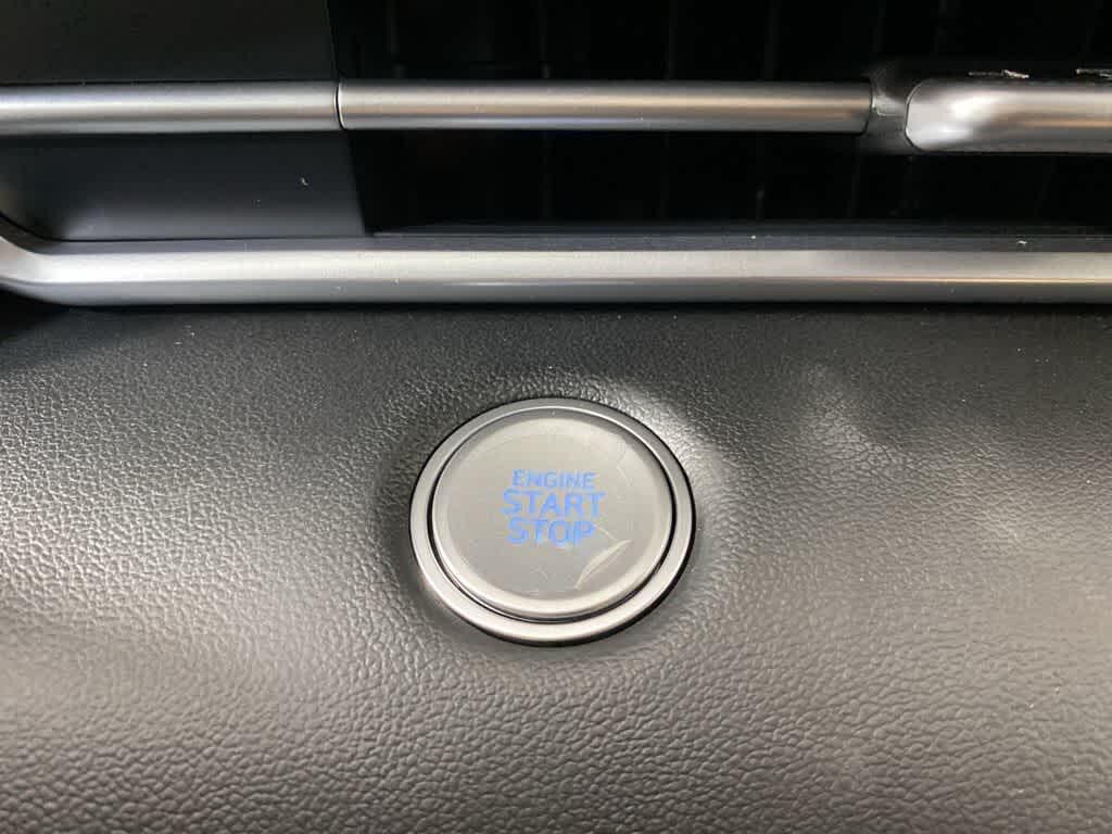 Thumbnail: 2025 Hyundai Elantra - 28