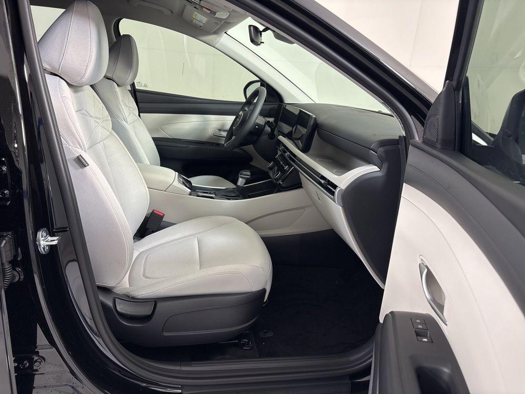 Thumbnail: 2026 Hyundai Tucson - 12