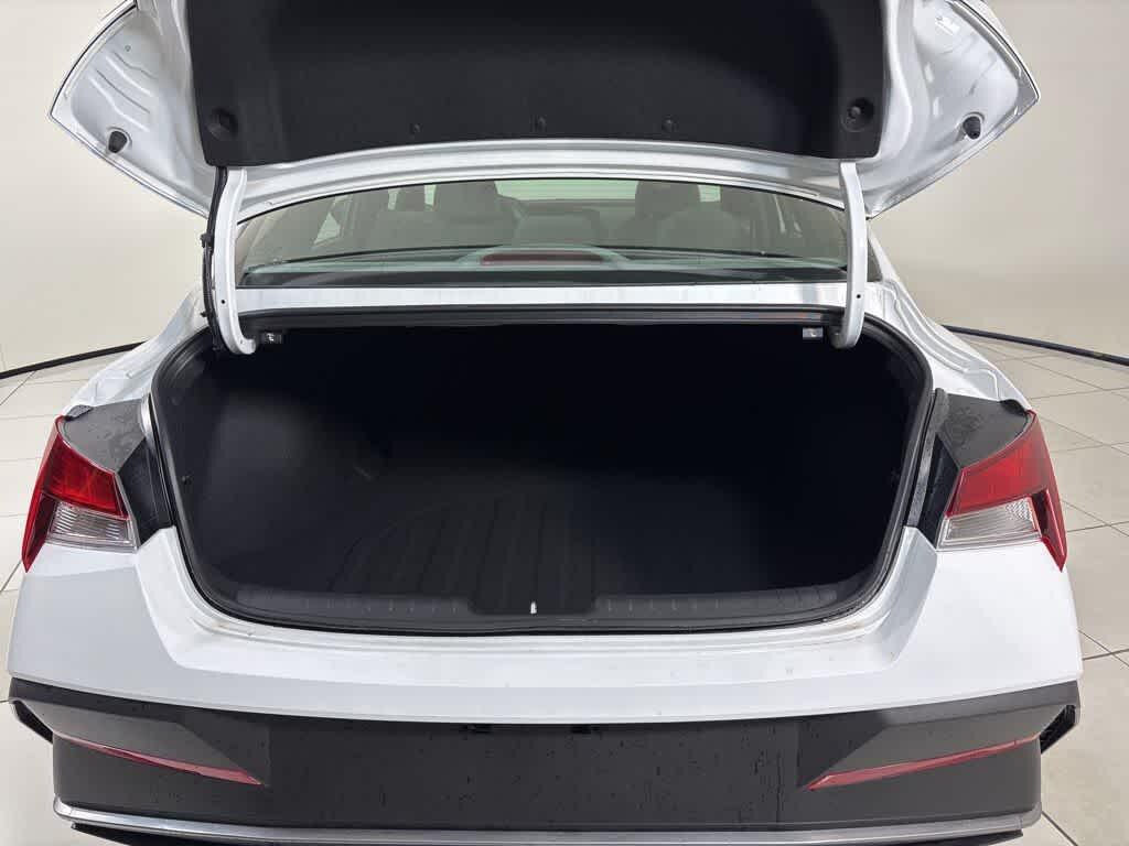 Thumbnail: 2025 Hyundai Elantra - 23