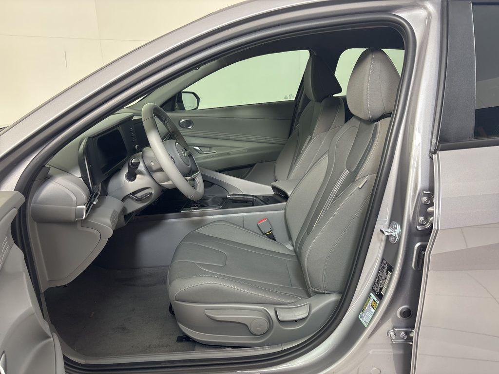 Thumbnail: 2026 Hyundai Elantra - 14