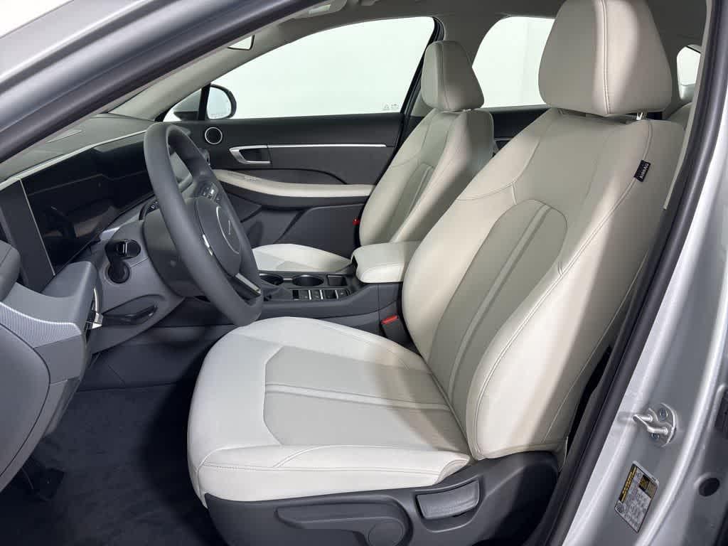 Thumbnail: 2025 Hyundai Sonata - 14