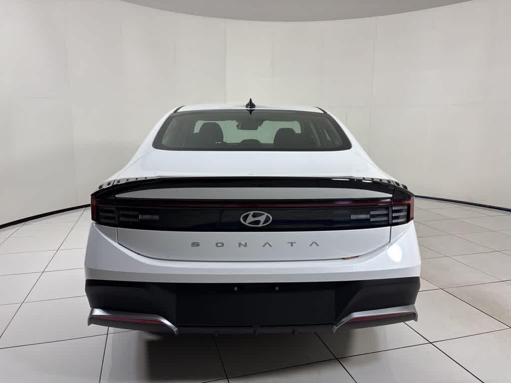 New 2025 Hyundai Sonata SE Sedan