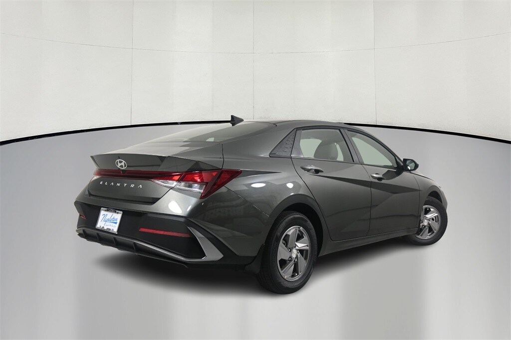 Thumbnail: 2025 Hyundai Elantra - 7