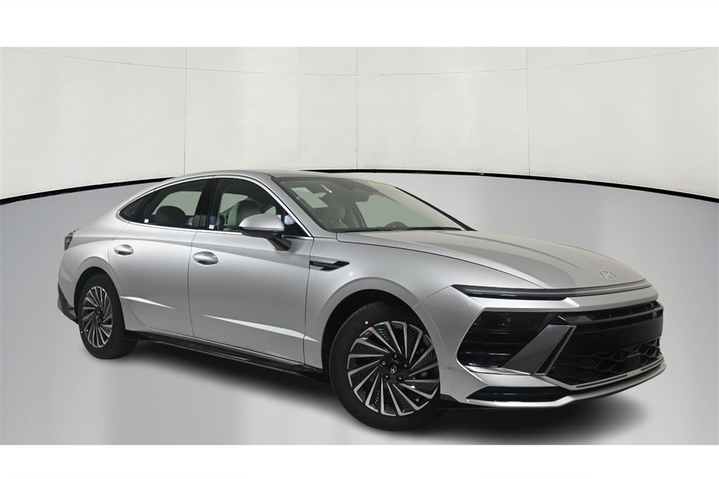 Thumbnail: 2025 Hyundai Sonata - 1